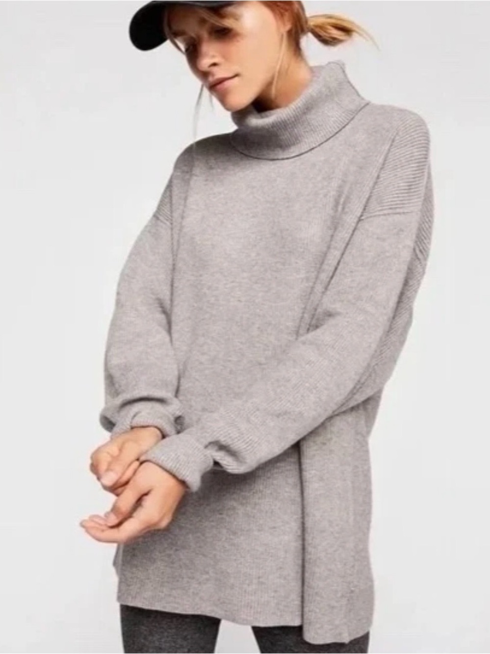 Free People Women’s Heather Gray Turtleneck Sweater